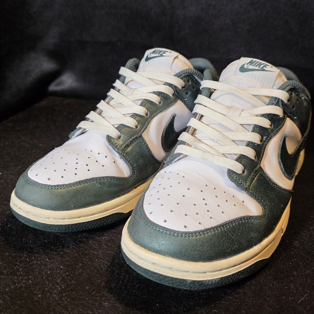 Nike Dunk Emerald Green Womens Size 8.5 - Picture 4 of 9